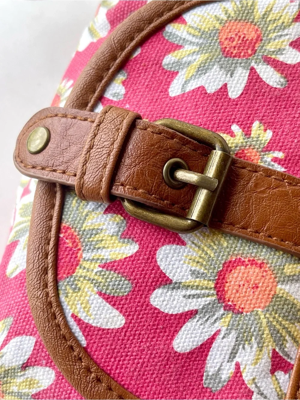 American Eagle Wristlet Pouch- Floral